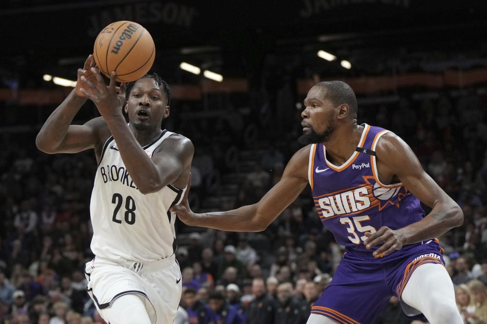 许多球迷与 许多球迷与