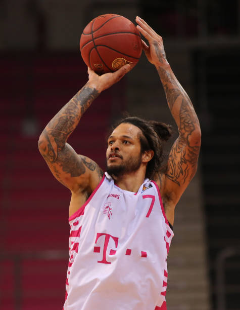 除了詹姆斯 除了詹姆斯